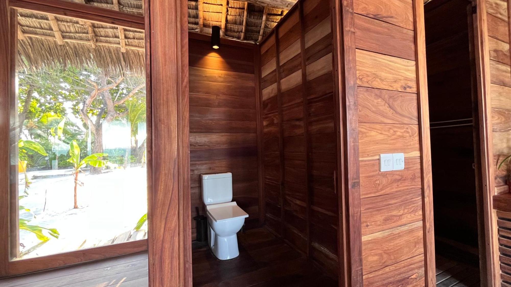 Tiki Beach Club & Resort (Adults Only) Bwejuu Exterior foto